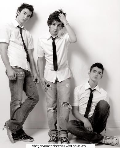 Pictures - lav - Jonas Bothers