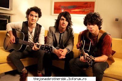 Pictures - lav - Jonas Bothers