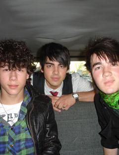 Pictures - lav - Jonas Bothers