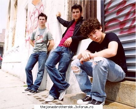 Pictures - lav - Jonas Bothers