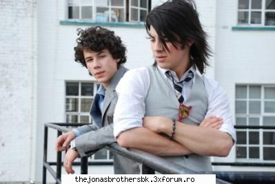Pictures - lav - Jonas Bothers