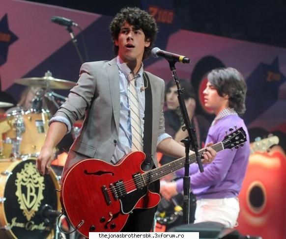 Pictures - lav - Nick