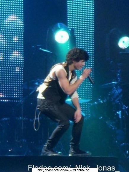 Pictures - lav - Nick