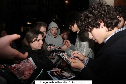 Pictures - lav - Nick