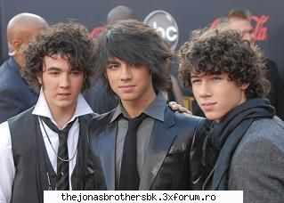 Pictures - lav - Jonas Bothers