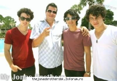 Pictures - lav - Jonas Bothers