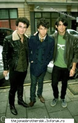 Pictures - lav - Jonas Bothers