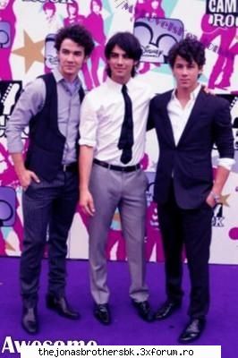 Pictures - lav - Jonas Bothers