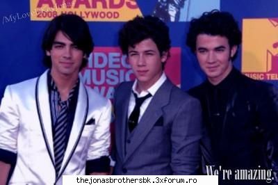 Pictures - lav - Jonas Bothers