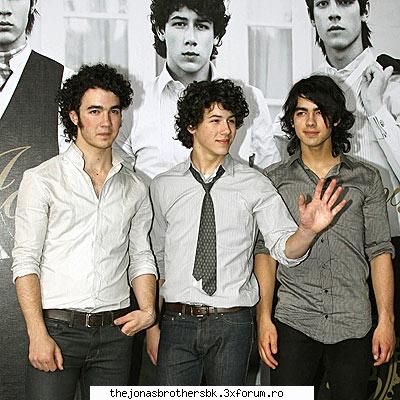 Pictures - lav - Jonas Bothers
