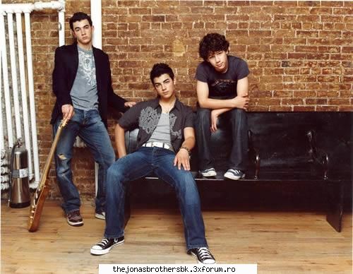 Pictures - lav - Jonas Bothers