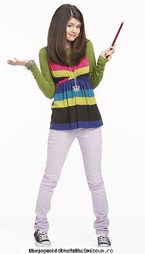 Selena Gomez - lav - Starurile Disney
