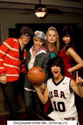 camp rock pasion for high school musical - Demi: Gabriella Joe: Troy Meaghan: Sharpay Anna - Filme