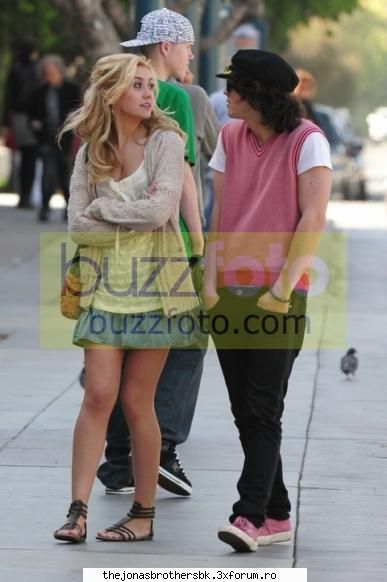 joe&chelsea staub - saya - Joe